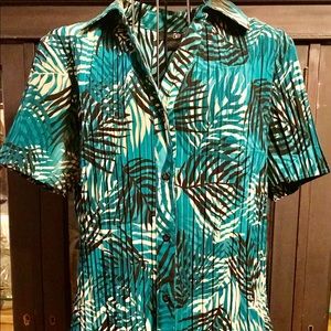 - Eat 5th Short Sleeve Top, size L